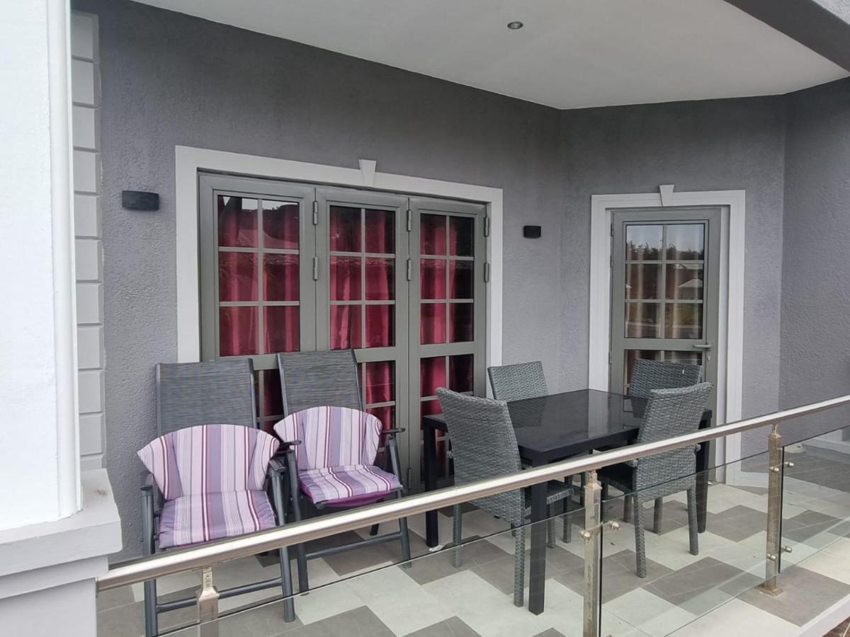 فيكتوريا Phoenix Apartments المظهر الخارجي الصورة